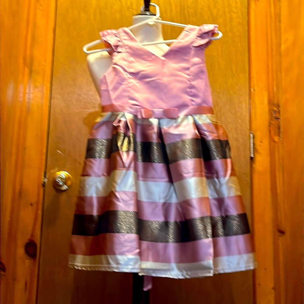 Pink dress, with stripes
